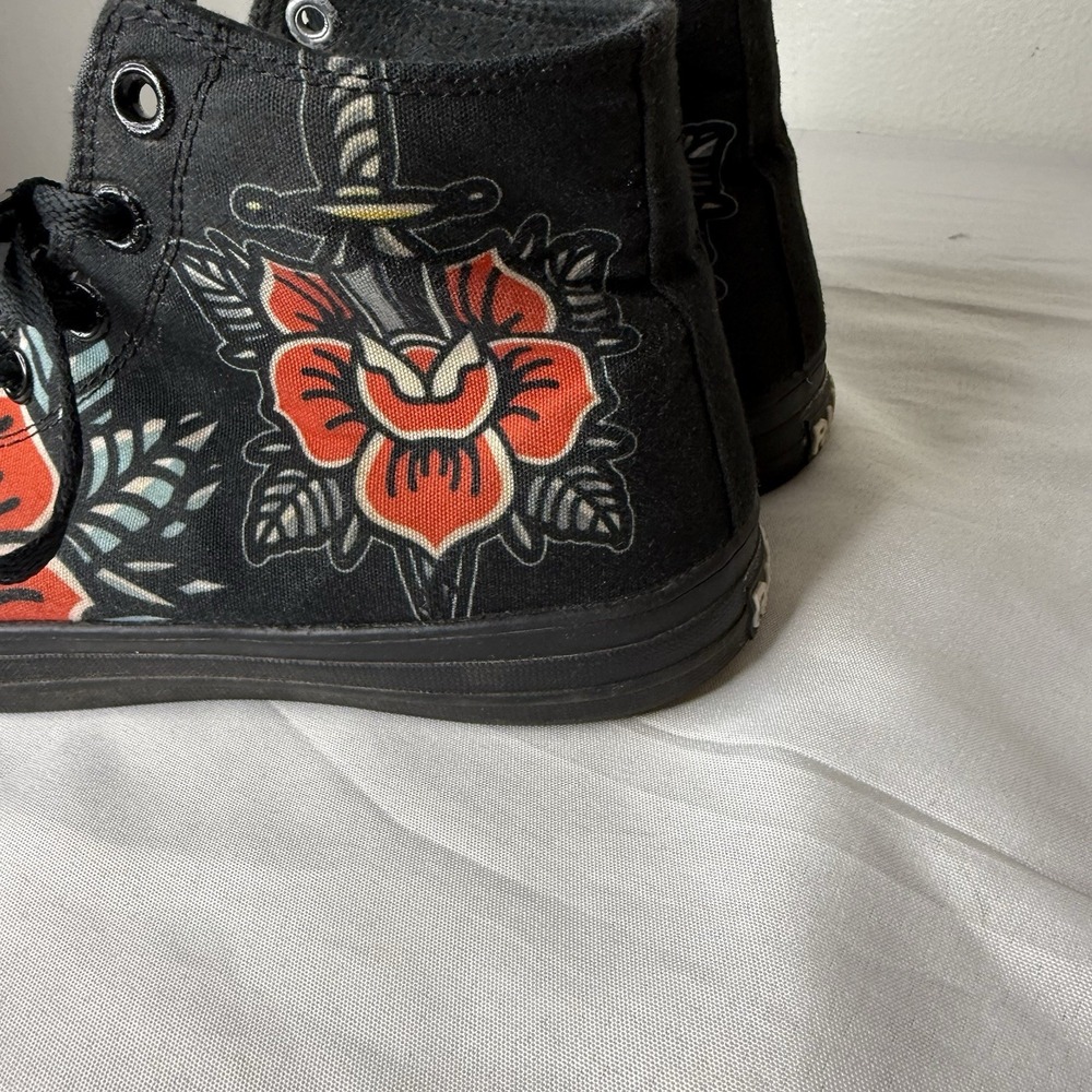 Raad Traditional Red Flower Dagger Black High Top Sneakers Shoes Womens 9.5 - Picture 3 of 14